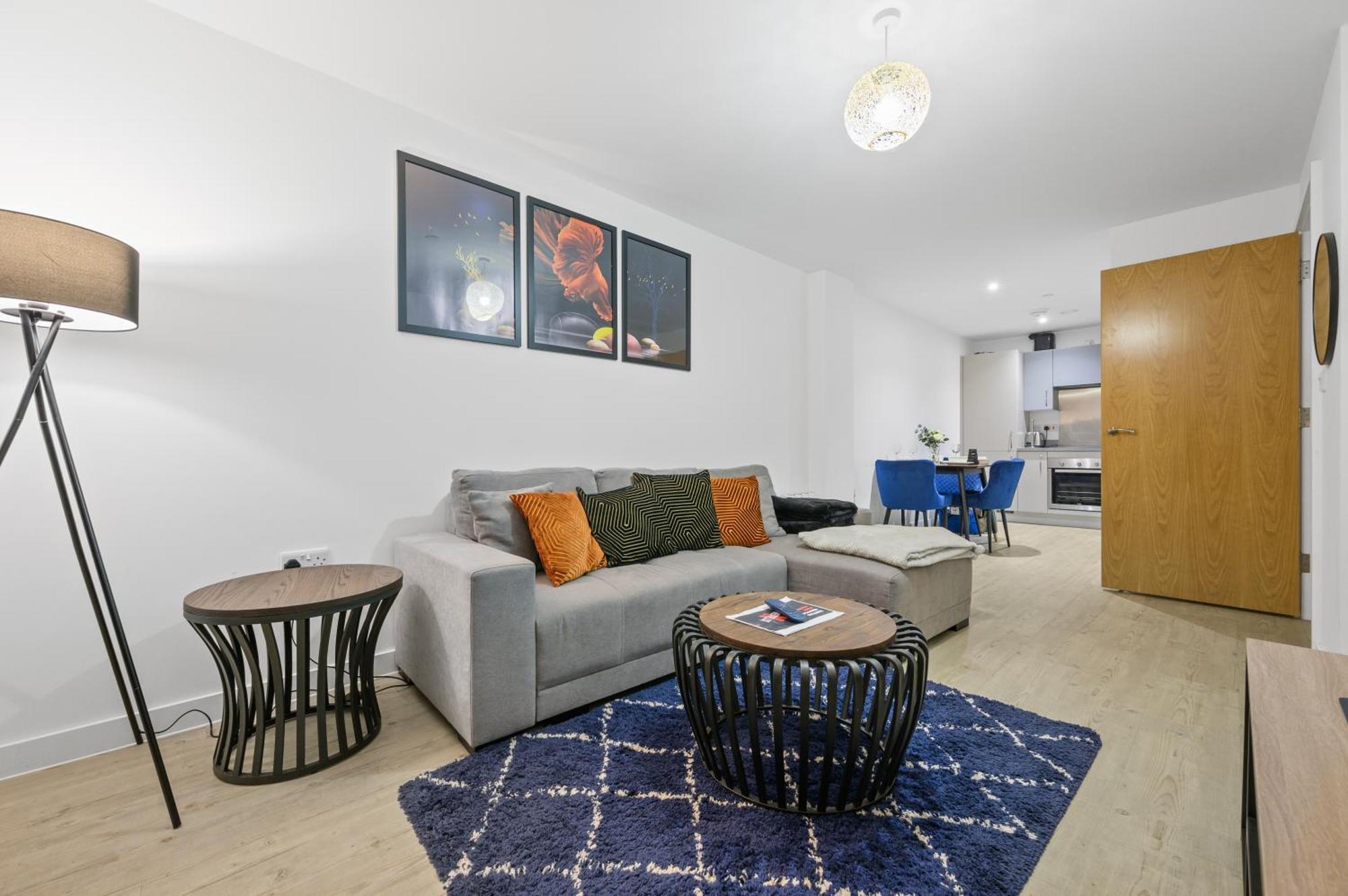 Stylish & Spacious Salford Quays One Bedroom High Floor Apartment With Balcony Mánchester Exterior foto